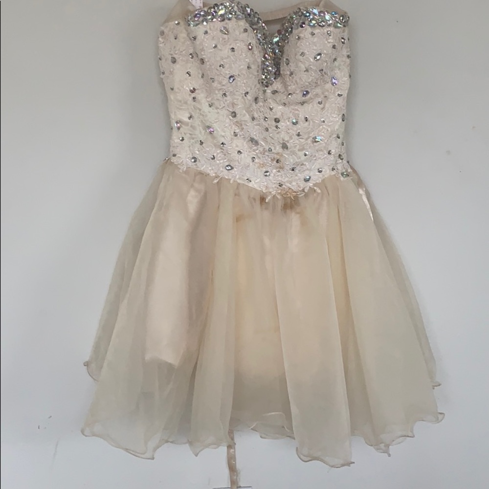 Short Cream colored Homecoming dress!